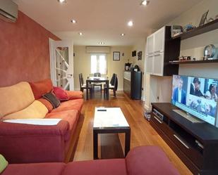 Living room of Flat for sale in  Madrid Capital  with Air Conditioner, Heating and Furnished