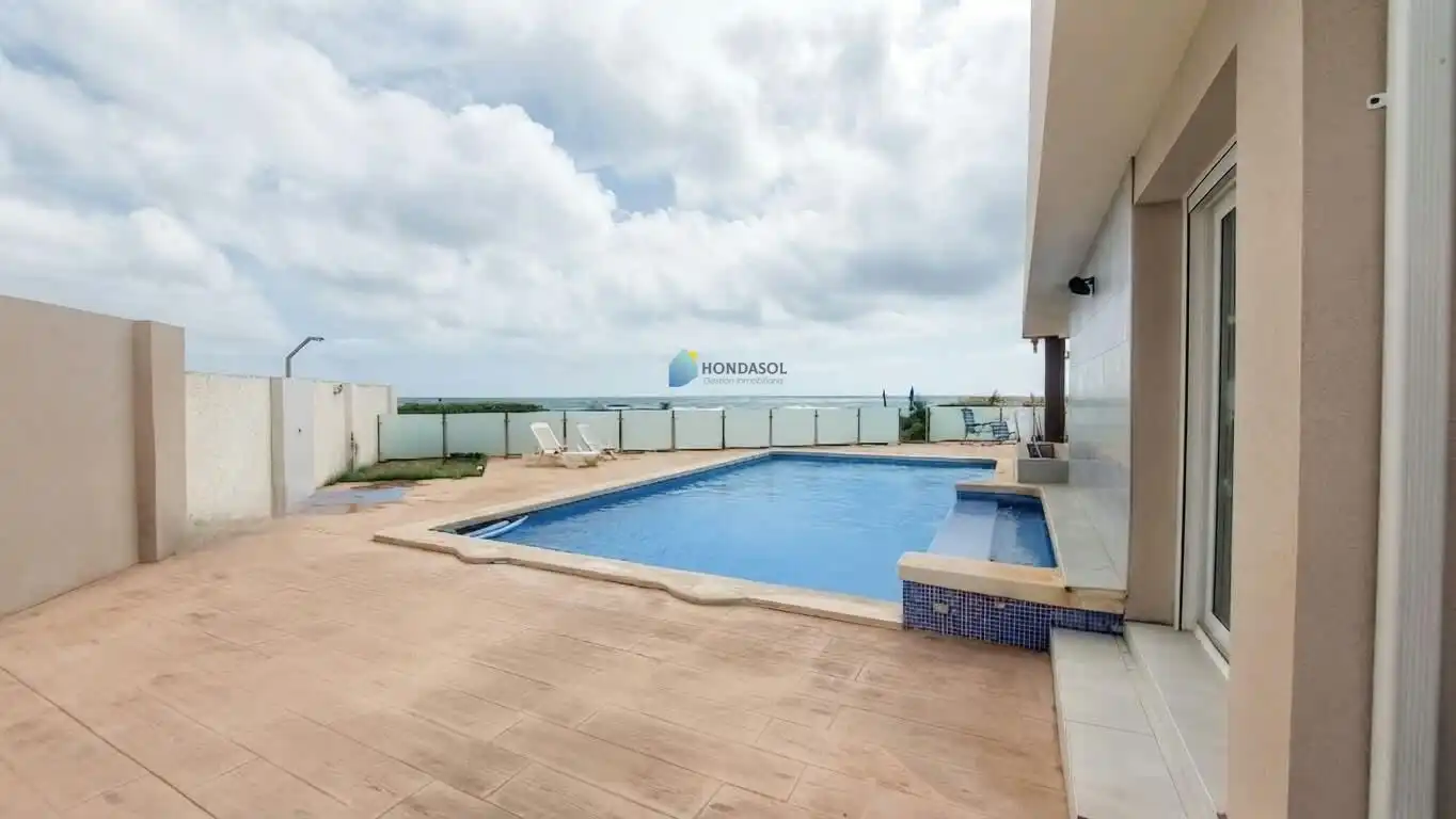 Piscina de Casa o chalet en venta en La Manga del Mar Menor con Aire acondicionado, Jardín privado y Terraza