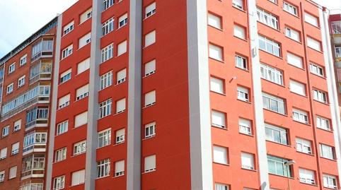 Foto 2 de Pis en venda a  Ramon y Cajal, El Carbayedo - El Quirinal, Asturias