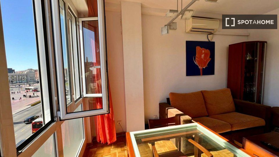 Living room of Flat to rent in  Barcelona Capital  with Air Conditioner, Heating and Furnished