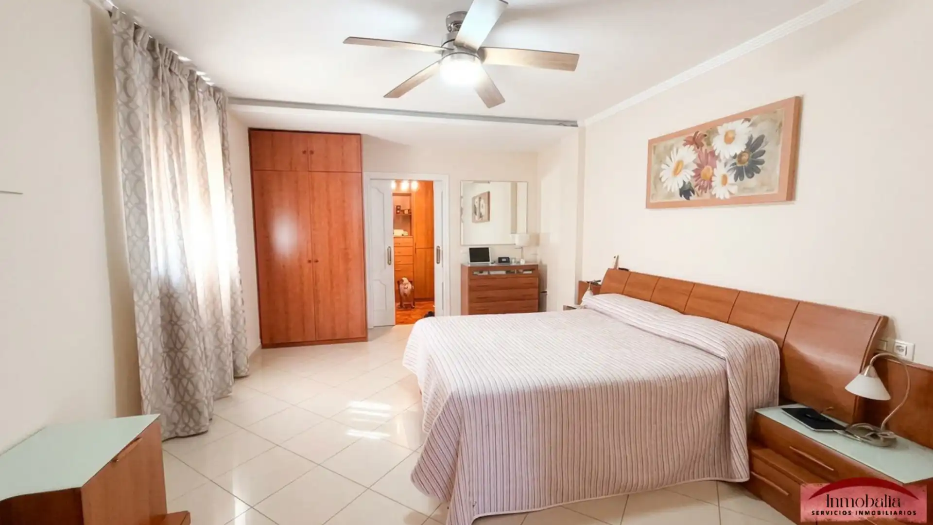 Habitación de Casa adosada en venta en Sevilla con Aire acondicionado y Balcón
