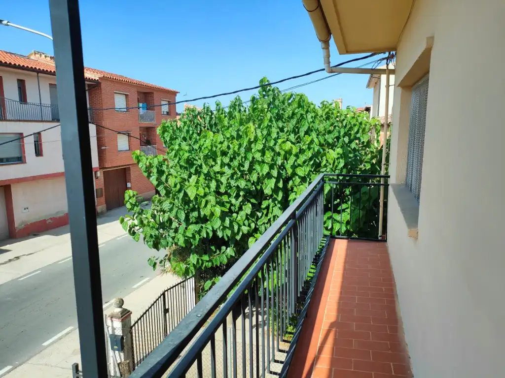 Balcony of Houses for sale in Cretas  with Heating, Private garden and Terrace