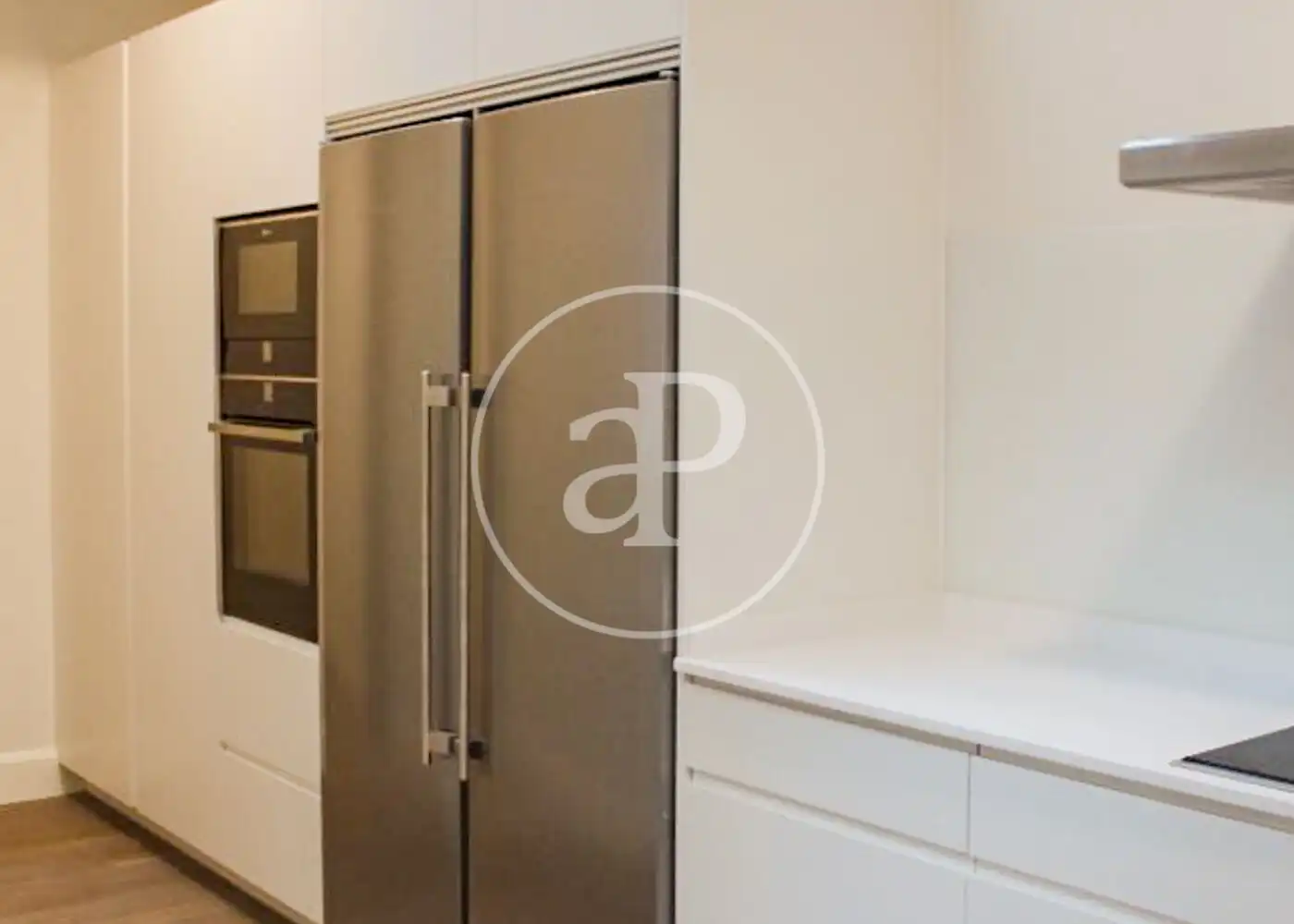 Cocina de Casa o chalet de alquiler en Madrid con Aire acondicionado, Calefacción y Jardín privado
