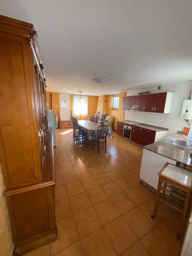 Kitchen of Detached homes for sale in Cubillos del Sil  with Heating, Private garden and Storage room