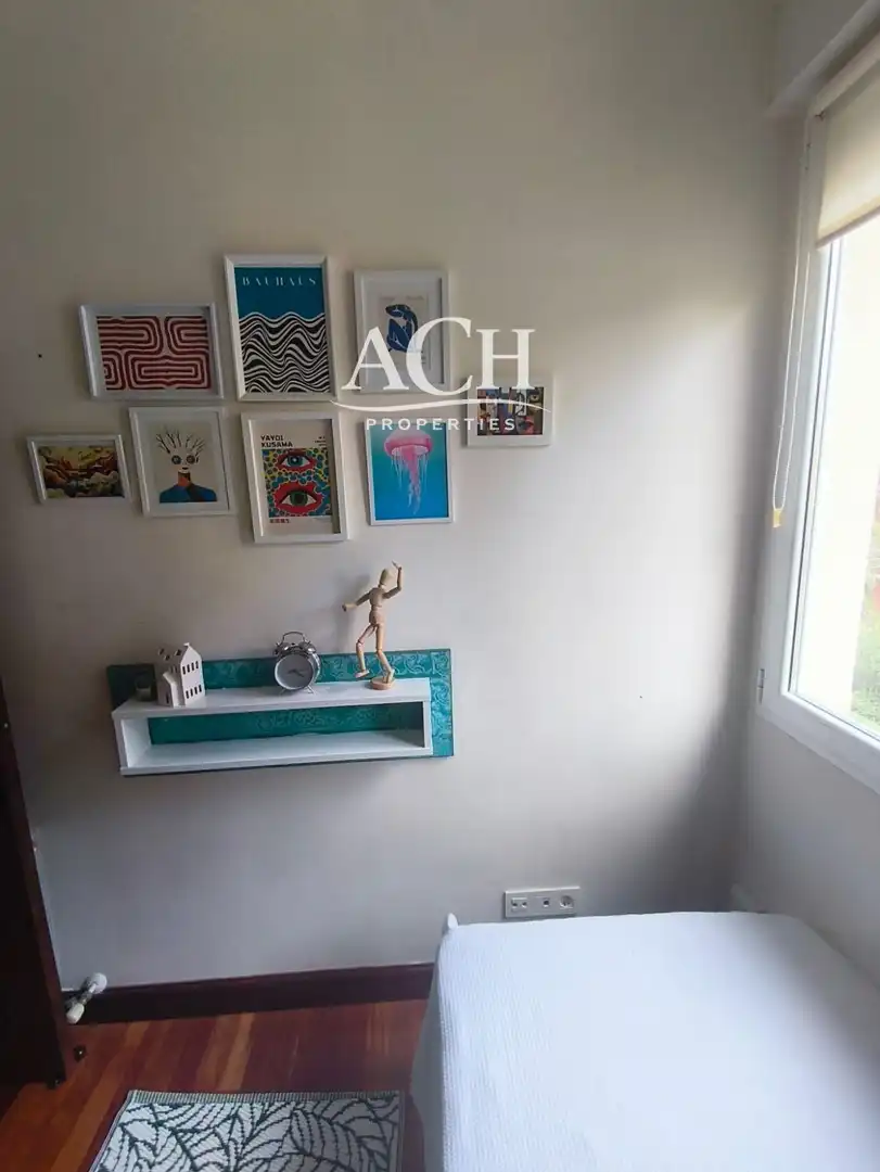 Habitación de Piso de alquiler en Bilbao  con Amueblado, Lavadora y TV