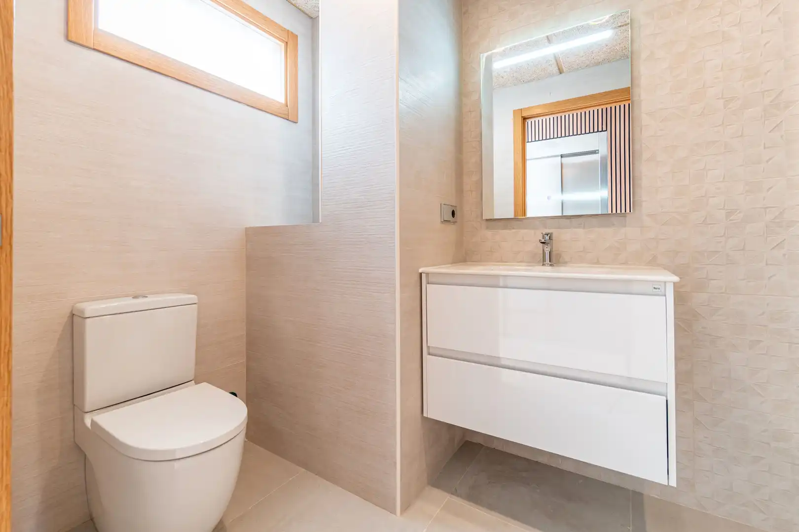 Badezimmer von Haus oder Chalet zum Verkauf in Figueres mit Klimaanlage, Heizung und Privatgarten