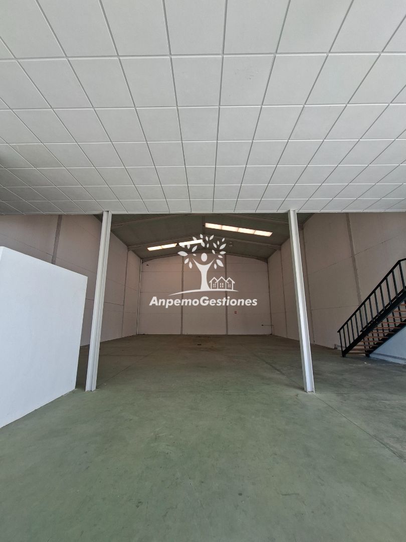 Industrial buildings to rent in Palma del Río
