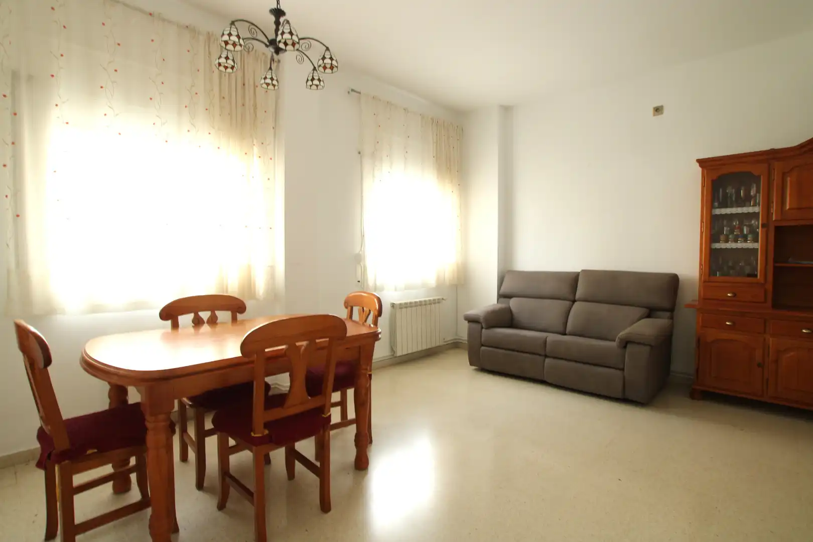 Wohnzimmer von Erdgeschoss zum Verkauf in Argentona mit Heizung und Möbliert