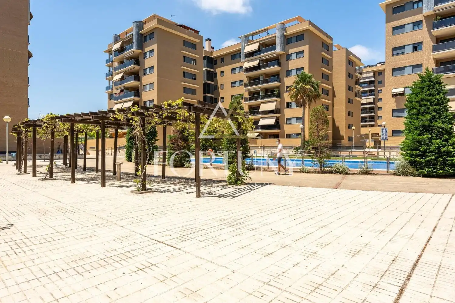 Außenansicht von Dachboden zum Verkauf in Reus mit Klimaanlage, Schwimmbad und Balkon