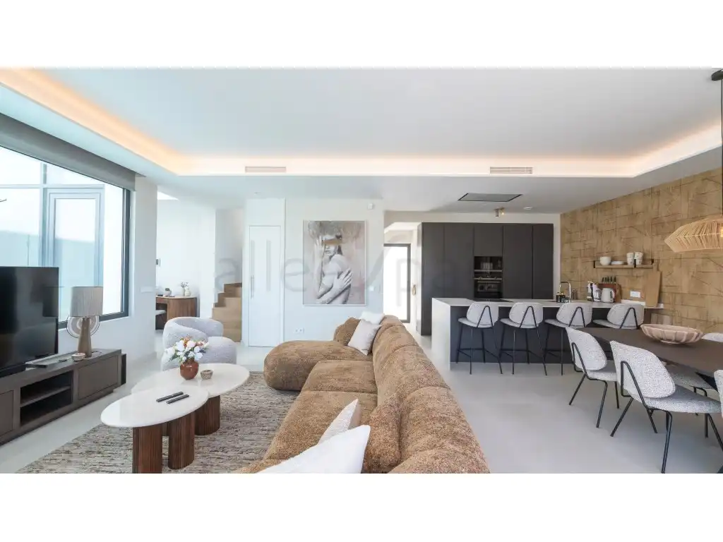 House with pool for sale in Calle Pecana, imagen 20