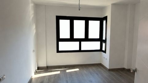 Foto 3 de Piso de alquiler en Calle Tampa, 1, Carranque - Haza Cuevas, Málaga Capital