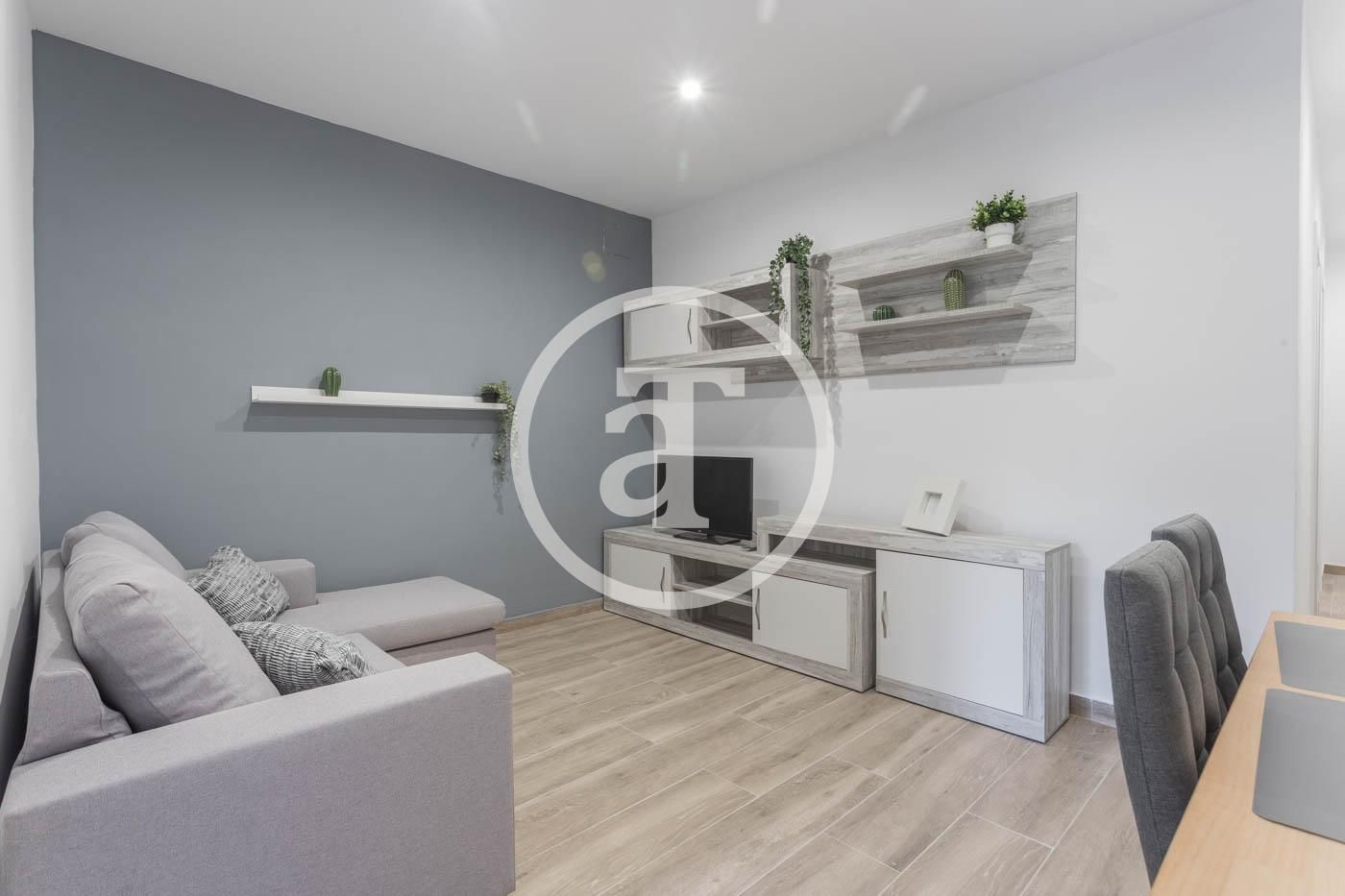 Wohnzimmer von Wohnung zur Miete in  Barcelona Capital mit Heizung, Möbliert und Ofen