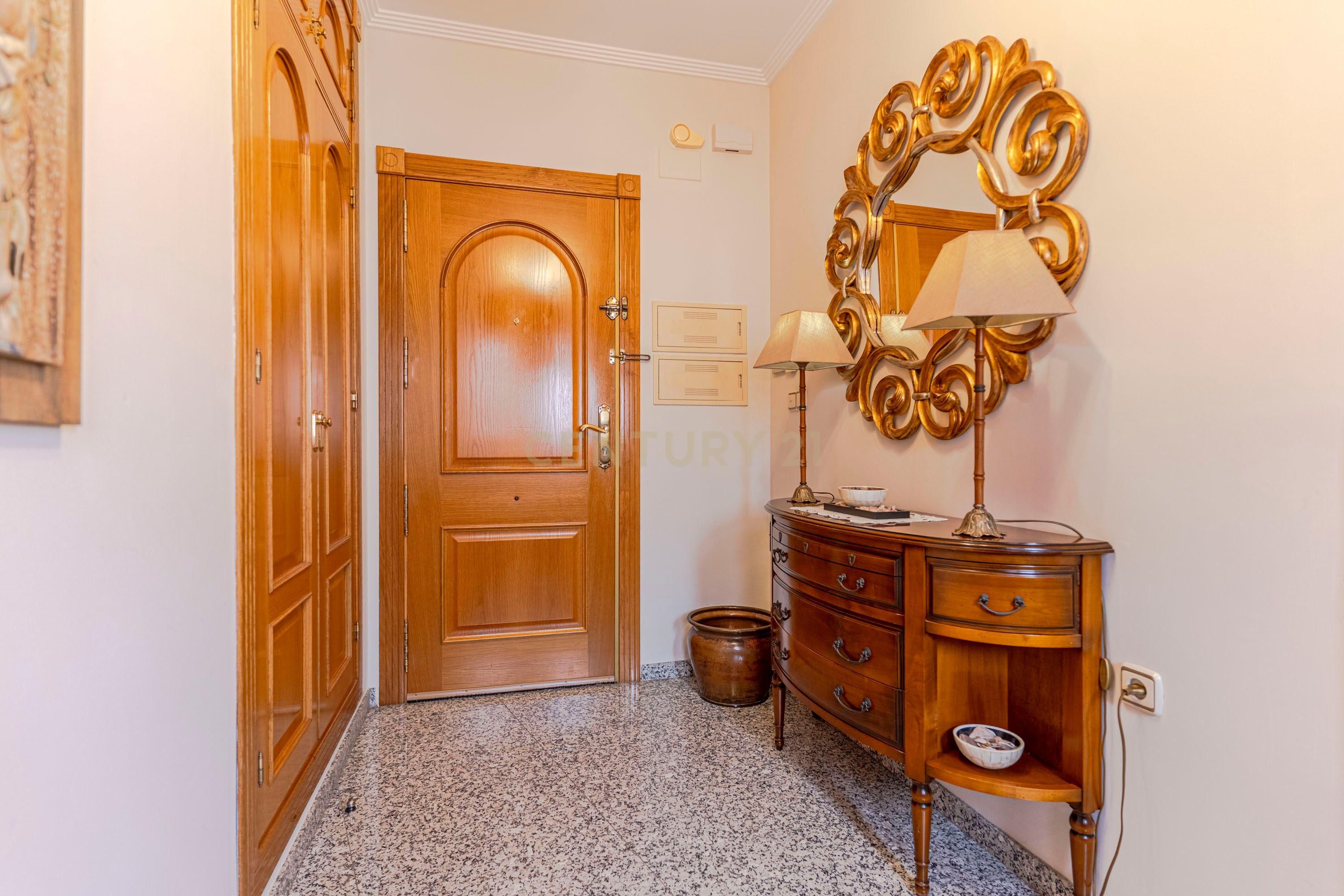 Loft for sale in Motril  with Air Conditioner, Storage room and Oven