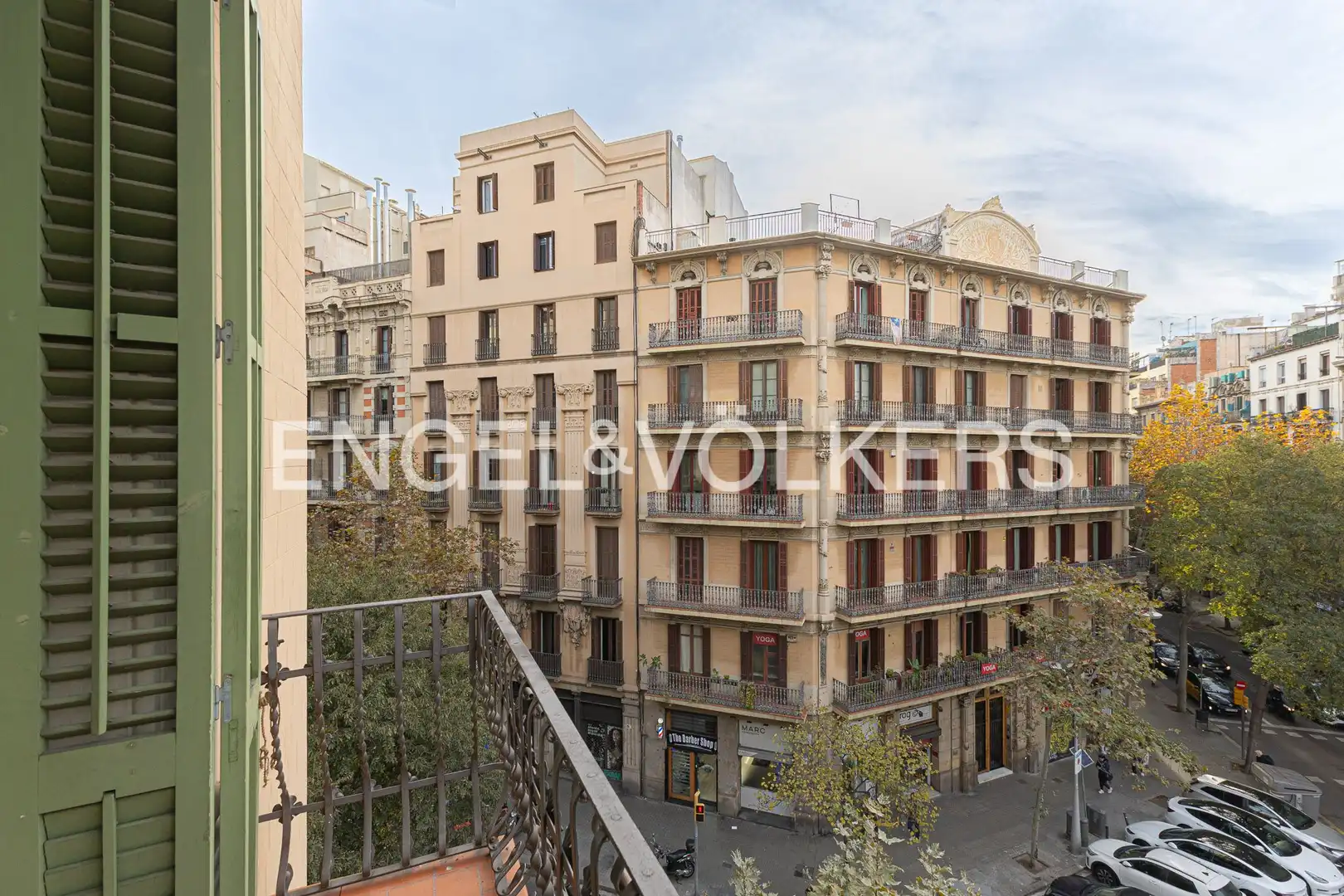Vista exterior de Piso en venta en Barcelona con Aire acondicionado, Calefacción y Parquet
