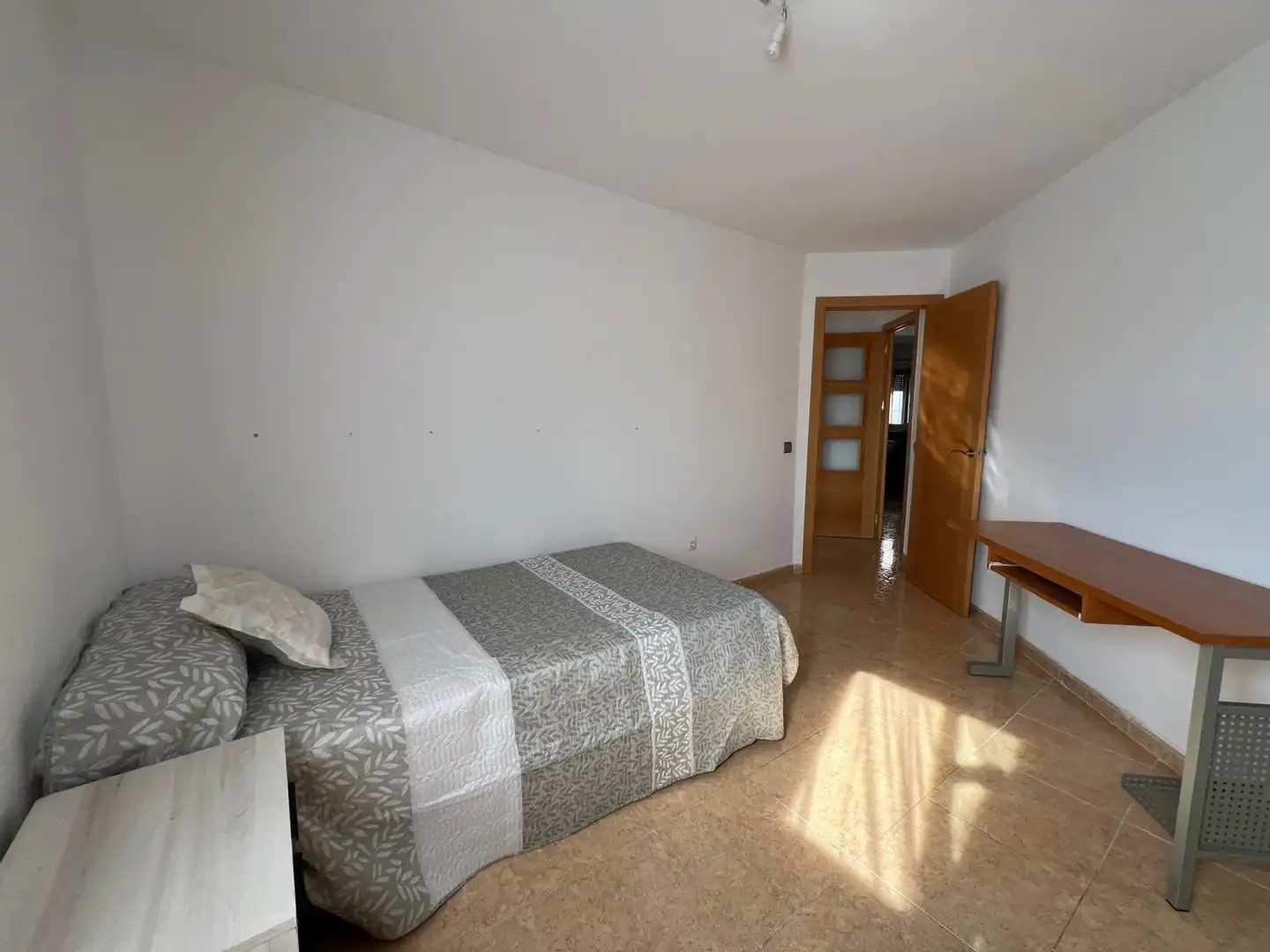 Schlafzimmer von Wohnung zur Miete in Córdoba mit Klimaanlage, Terrasse und Möbliert