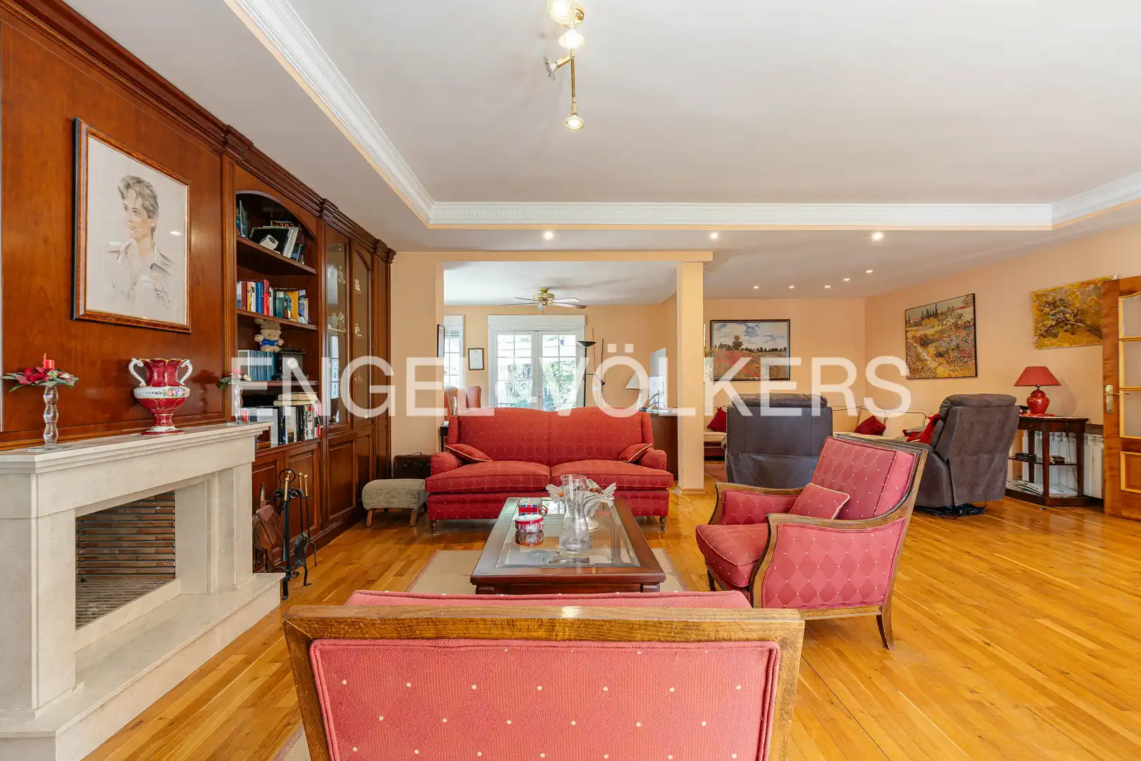 Sala de estar de Casa o chalet en venta en Las Rozas de Madrid con Aire acondicionado, Calefacción y Jardín privado