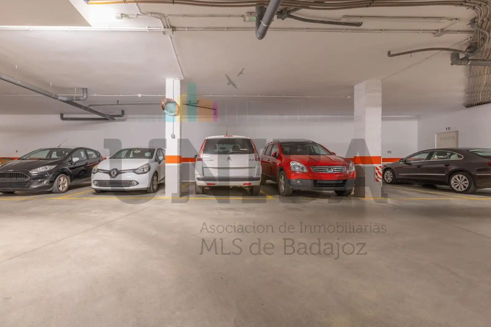Parking de Apartamento en venta en Badajoz con Aire acondicionado y Calefacción