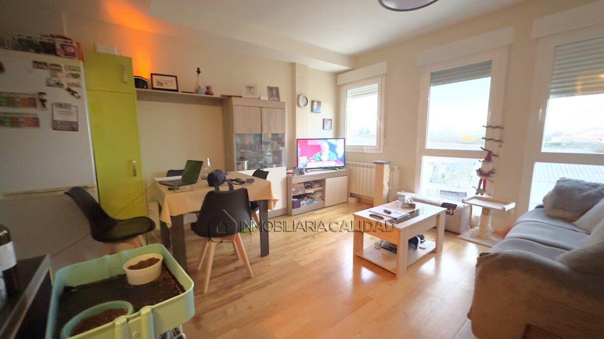 Sala d'estar de Pis en venda en Cogollos amb Calefacció i Piscina