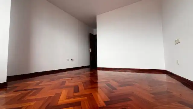 Piso en venta en A Coruña Capital  con Calefacción, Parquet y Trastero