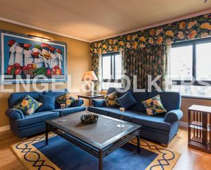 Living room of Apartment to rent in  Madrid Capital  with Air Conditioner, Heating and Private garden