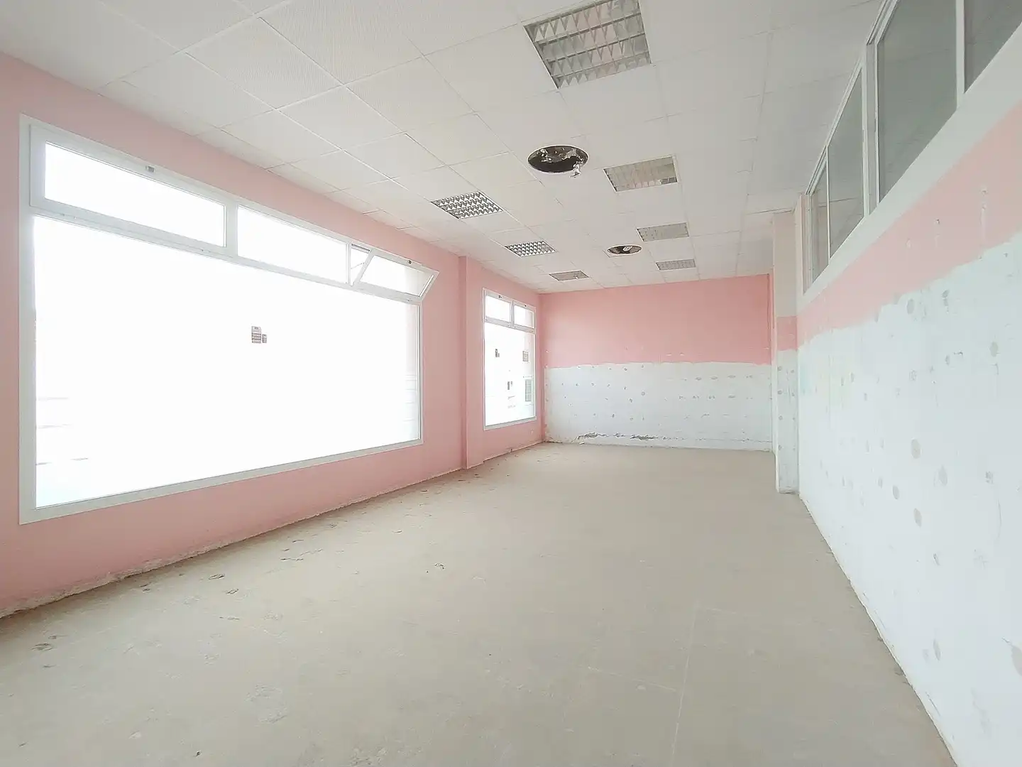 Local comercial en venda a Calle Vicente Aleixandre, imagen 3