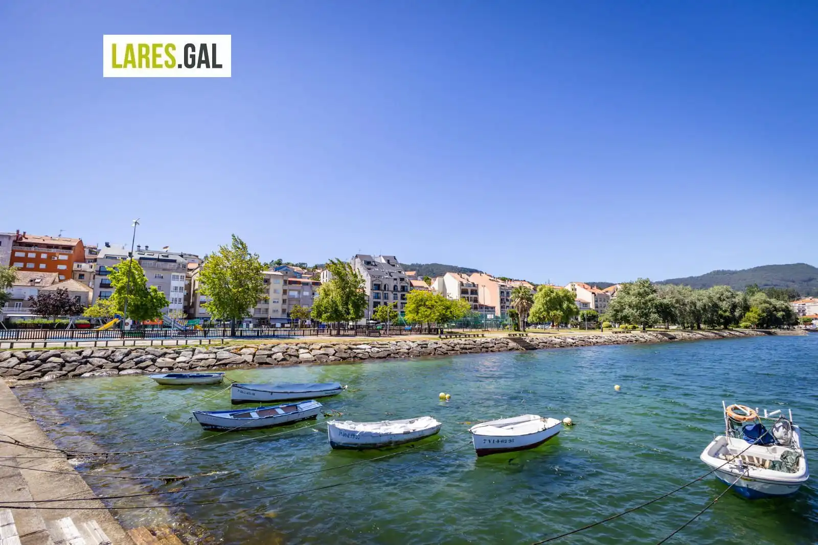 Vista exterior de Apartamento en venta en Moaña con Calefacción, Trastero y Amueblado