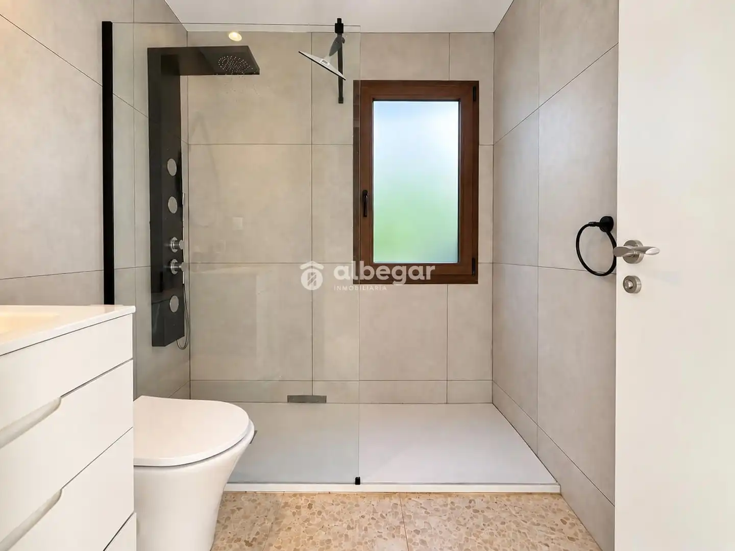 Detached house with pool to rent in Oliba, imagen 7