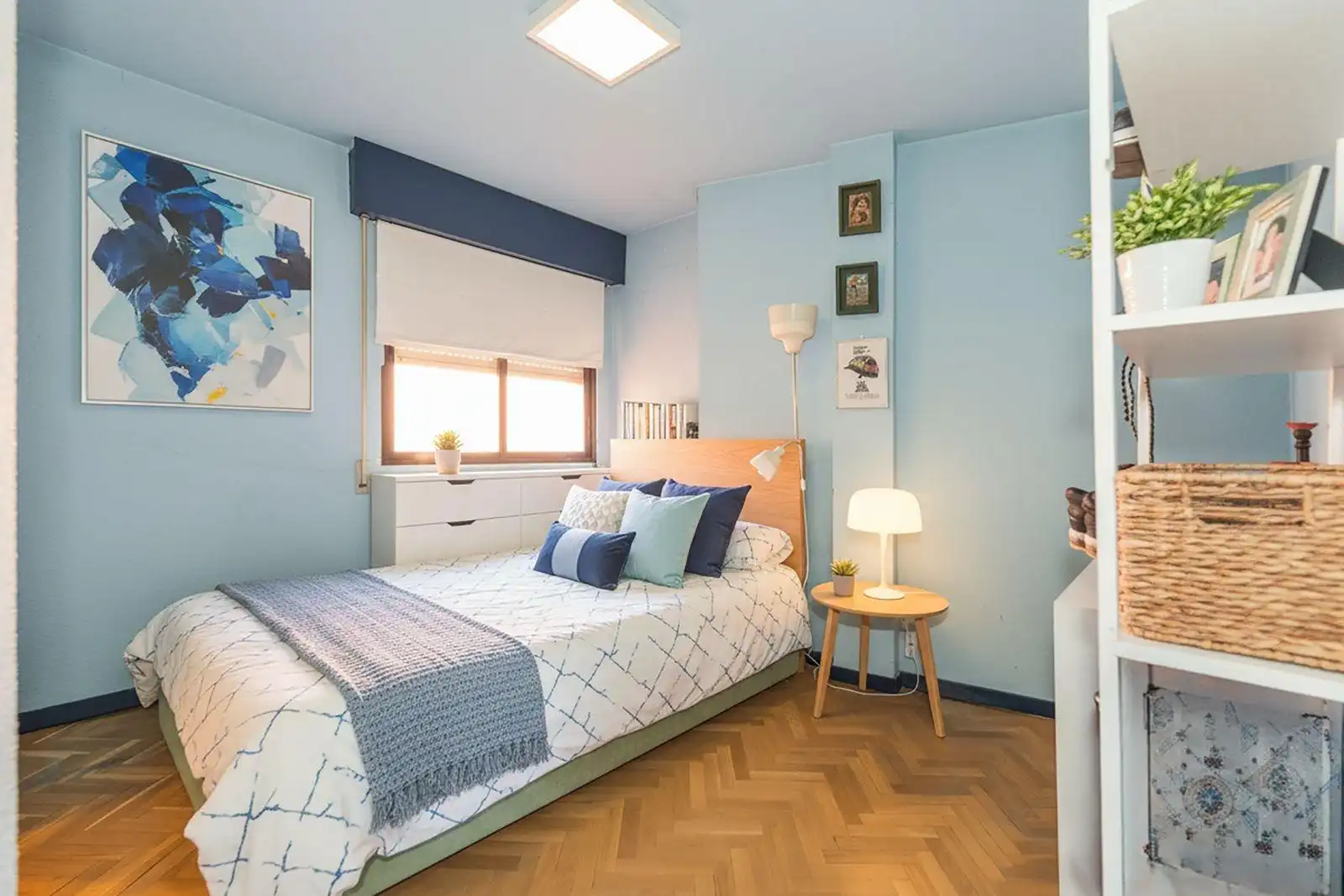 Dormitori de Dúplex en venda en San Sebastián de los Reyes amb Calefacció, Parquet i Terrassa