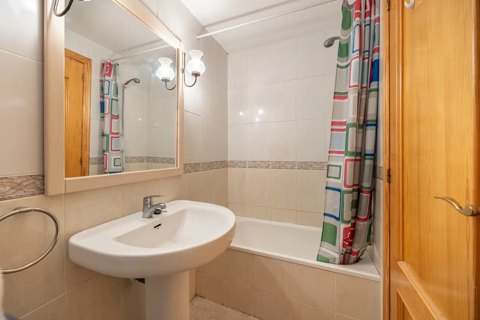 Baño de Piso en venta en Benidorm con Amueblado y Balcón