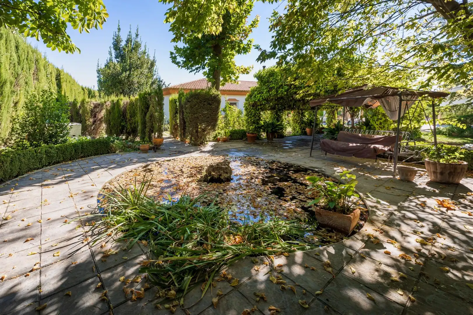 Jardí de Casa o xalet en venda en Baza amb Aire condicionat, Calefacció i Jardí privat