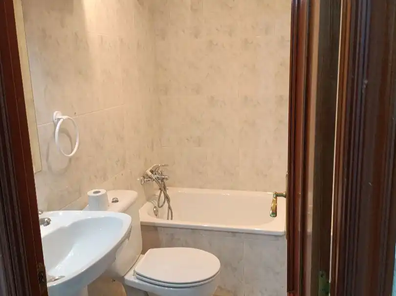 Baño de Local de alquiler en Salamanca