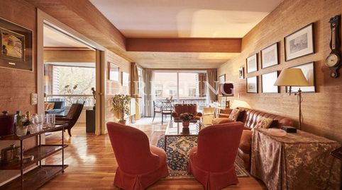 Foto 5 de Piso en venta en De Rafael Calvo, Almagro, Madrid Capital