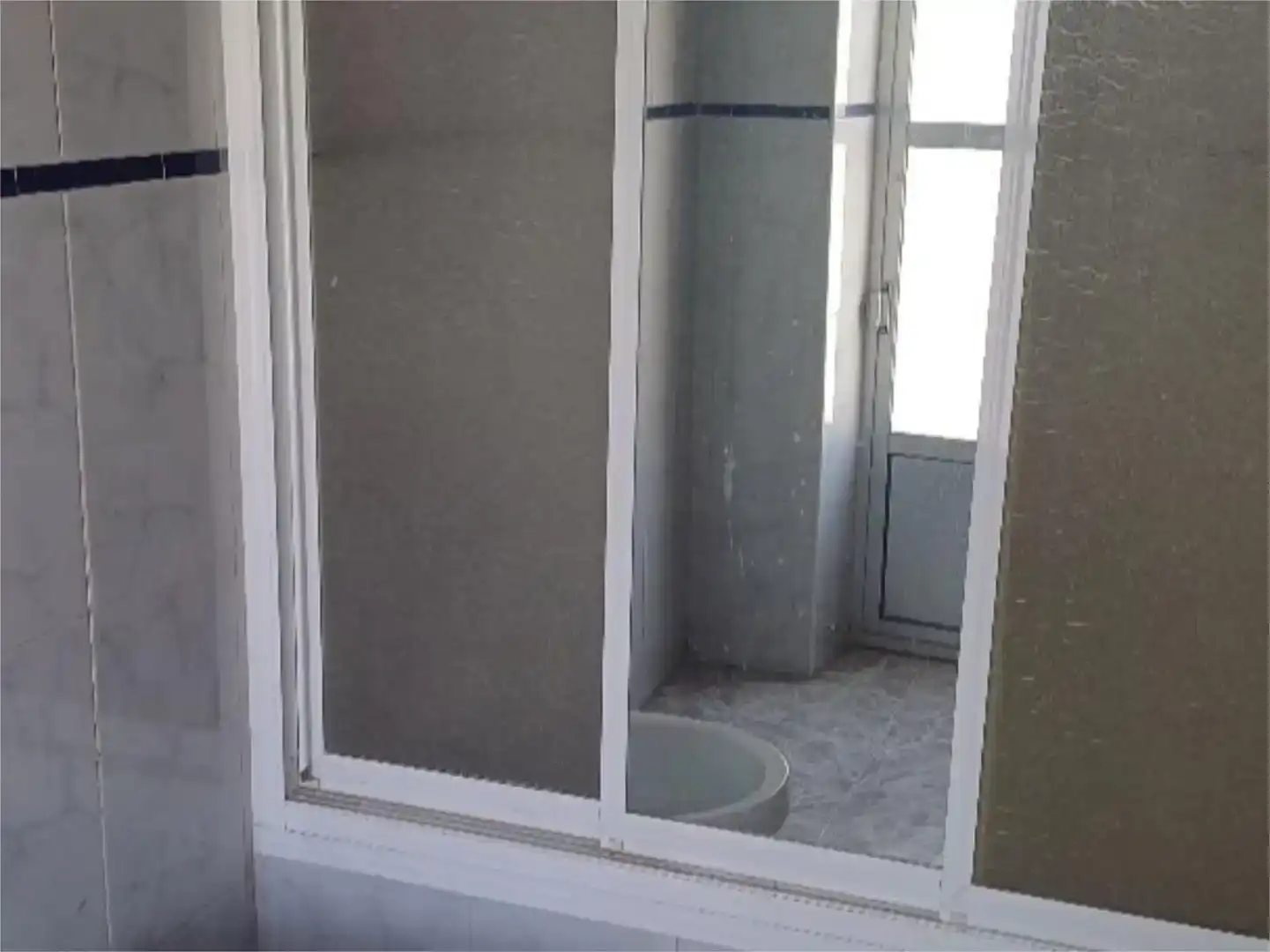 Bany de Casa adosada en venda en Santa Cruz de Paniagua amb Balcó