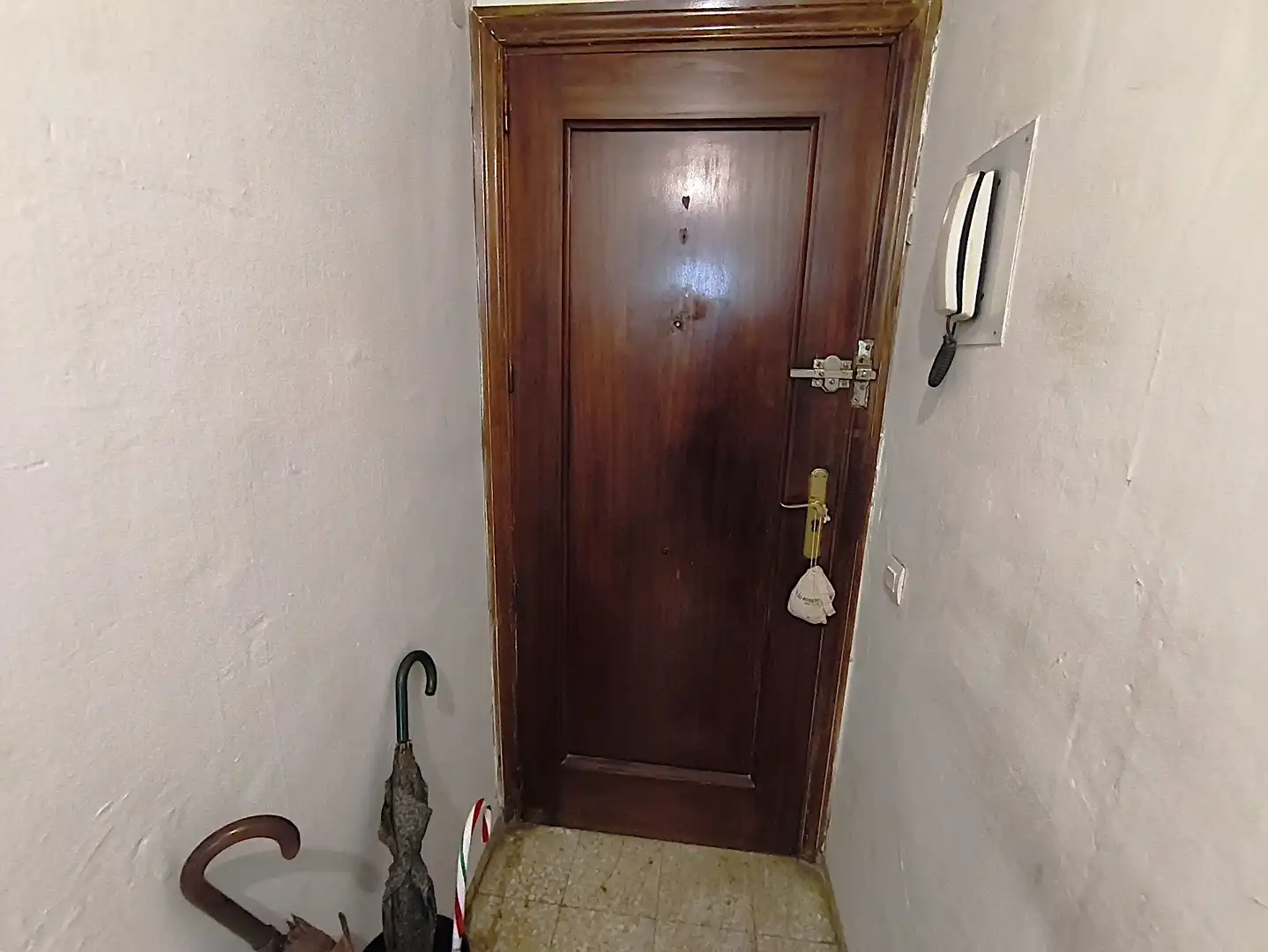 Flat for sale in Madrid  with Heating, Terrace and Furnished