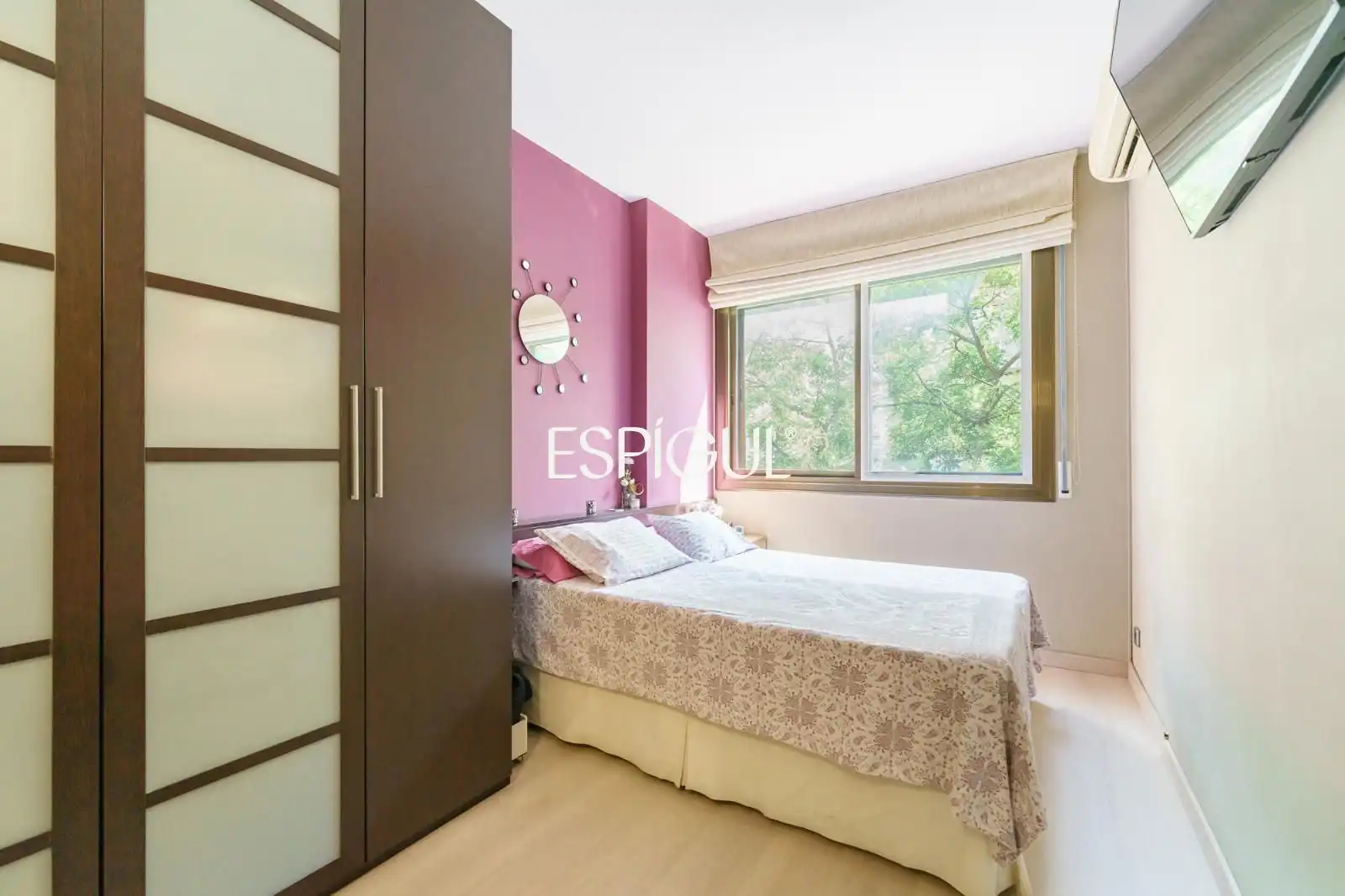 Schlafzimmer von Wohnung zum Verkauf in Barcelona mit Klimaanlage, Heizung und Parkett