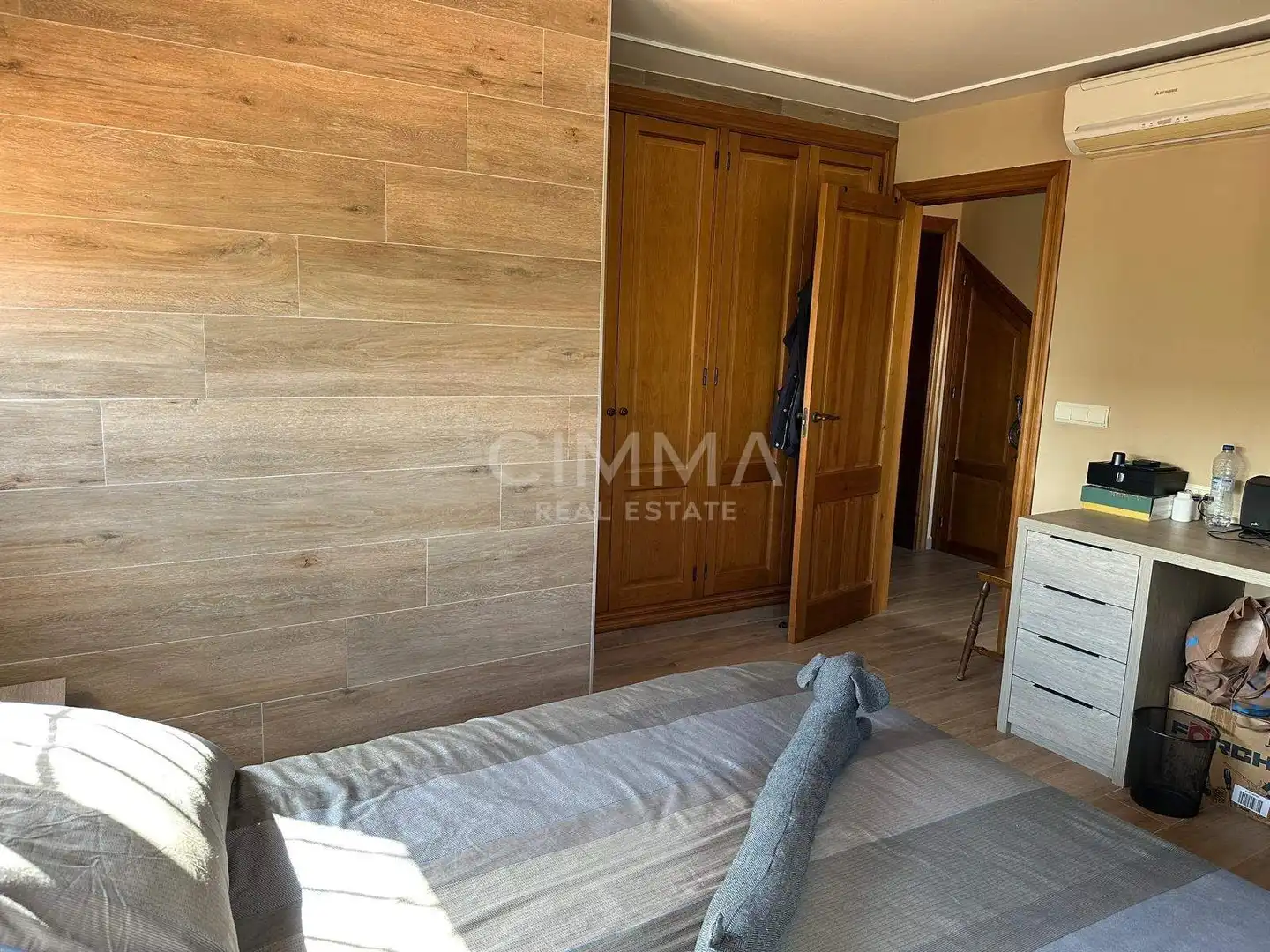 Habitación de Casa o chalet en venta en La Nucia con Aire acondicionado, Calefacción y Jardín privado