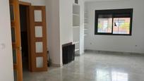 Living room of Single-family semi-detached for sale in San Juan de Aznalfarache  with Terrace