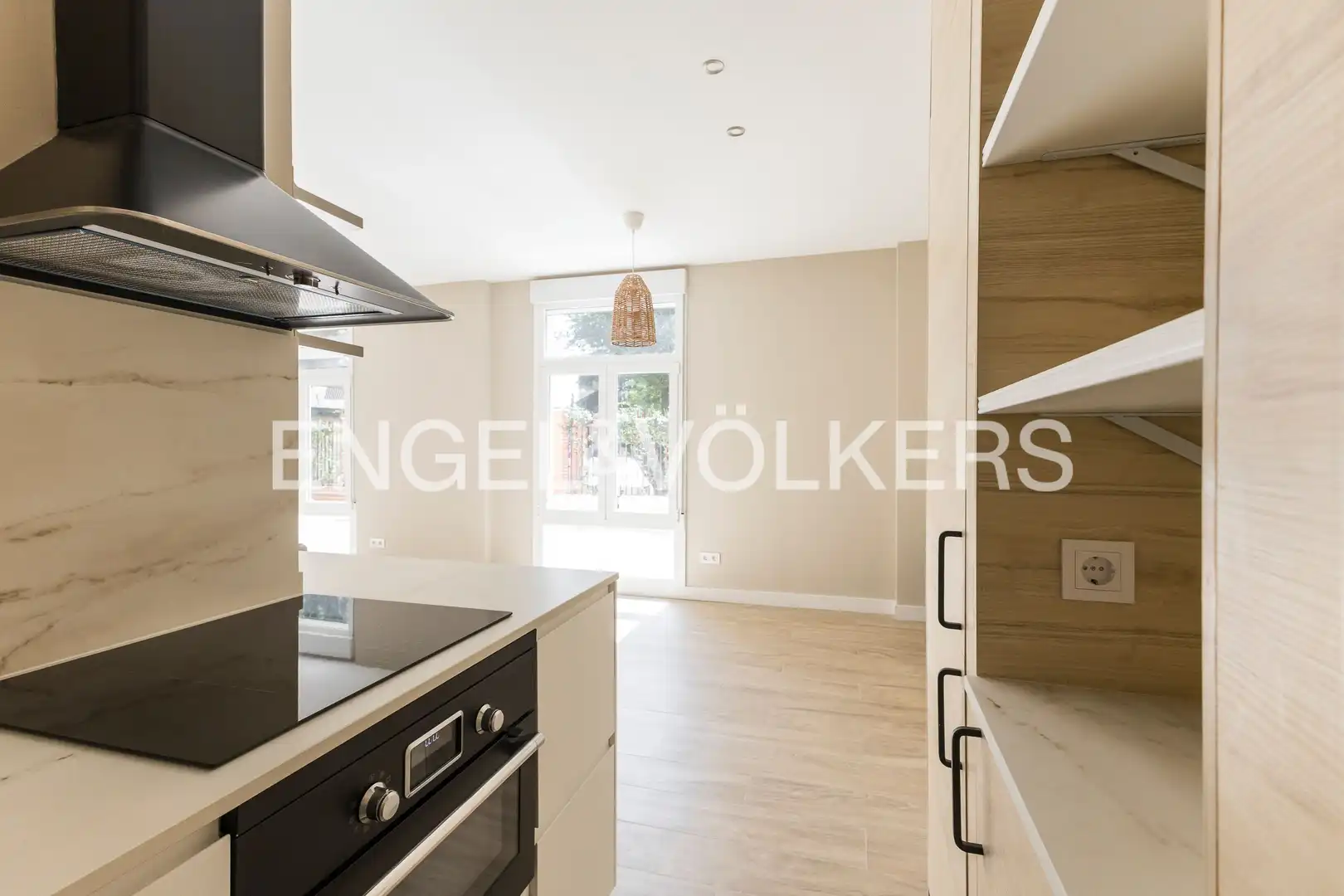Cocina de Planta baja de alquiler en Madrid con Aire acondicionado y Calefacción