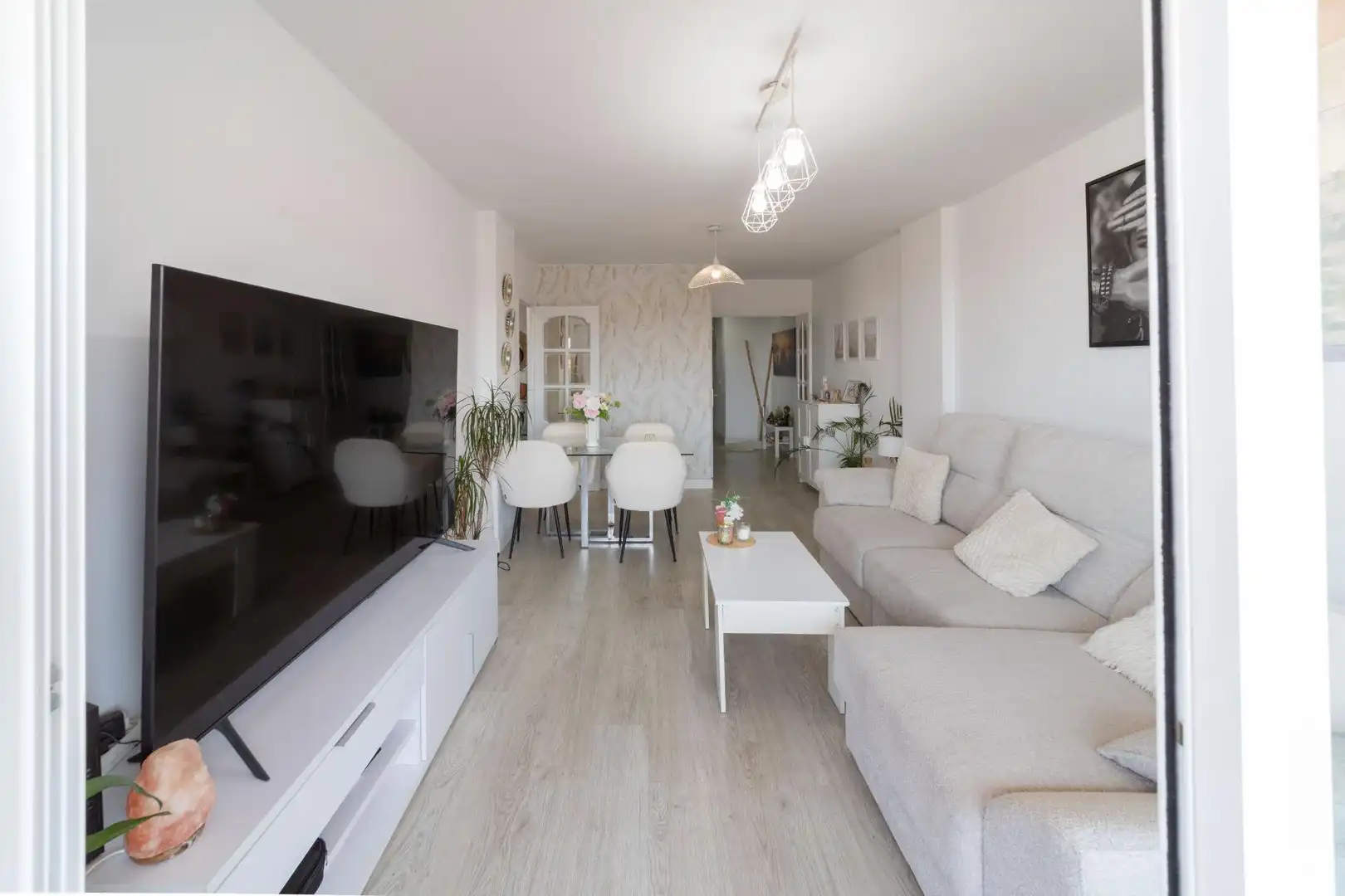 Sala de estar de Piso en venta en Rincón de la Victoria con Aire acondicionado, Calefacción y Terraza
