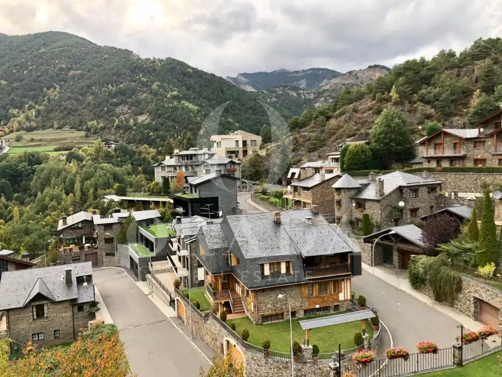Vista exterior de Piso en venta en La Massana con Calefacción, Jardín privado y Terraza