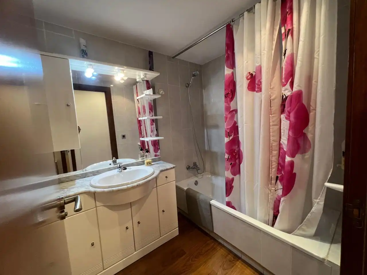 Wohnung zur Miete in calle de l'Arxiduc Carles, Vara de Quart