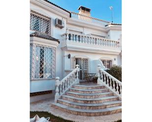 Vista exterior de Casa adosada de lloguer en Torremolinos amb Aire condicionat, Calefacció i Jardí privat