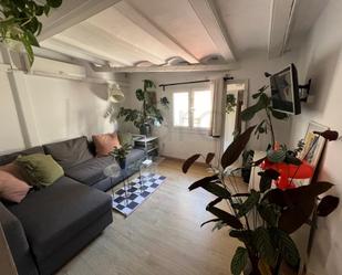 Living room of Study for sale in  Barcelona Capital  with Air Conditioner, Terrace and Furnished