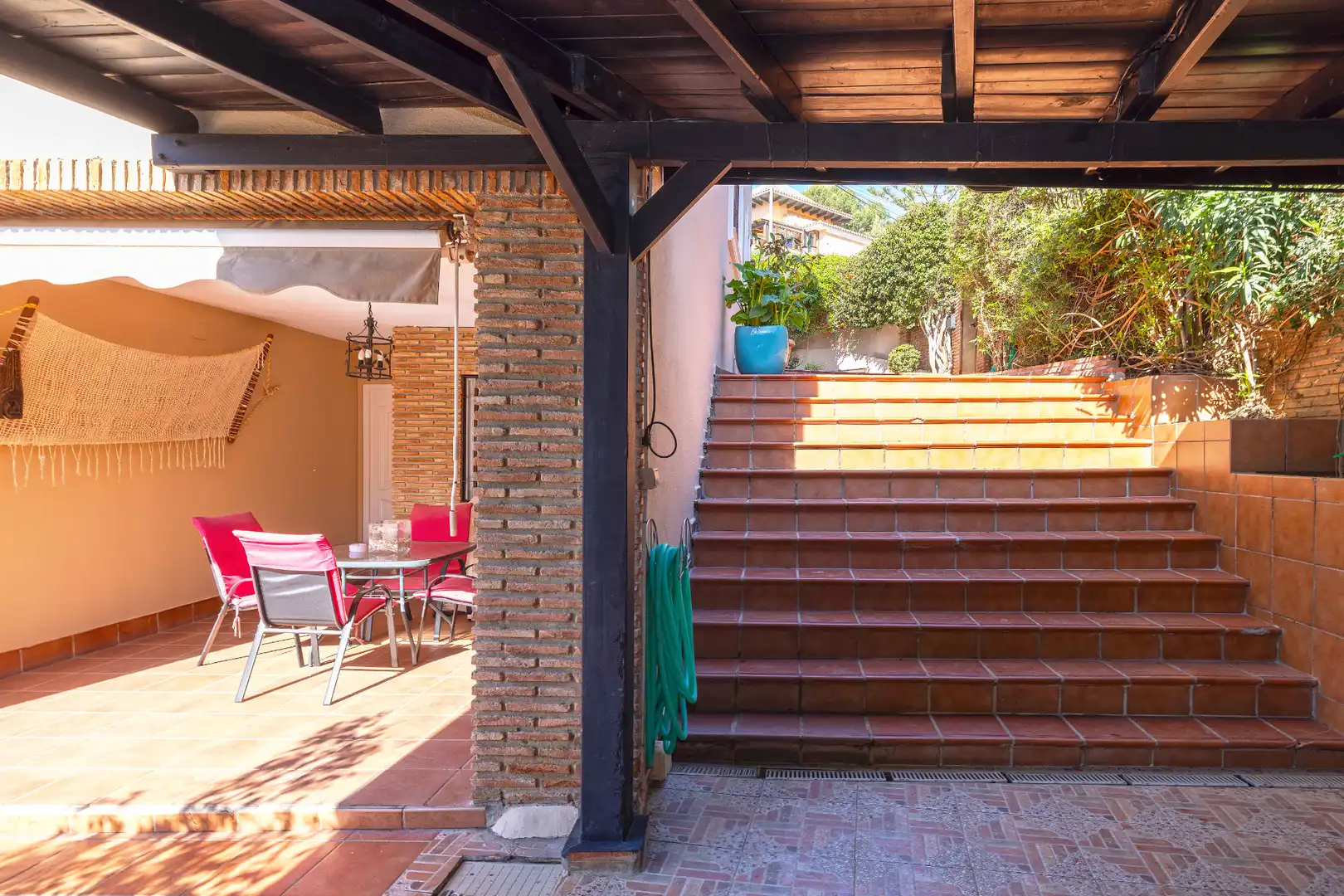 Terrassa de Casa o xalet en venda en Málaga amb Aire condicionat, Calefacció i Jardí privat
