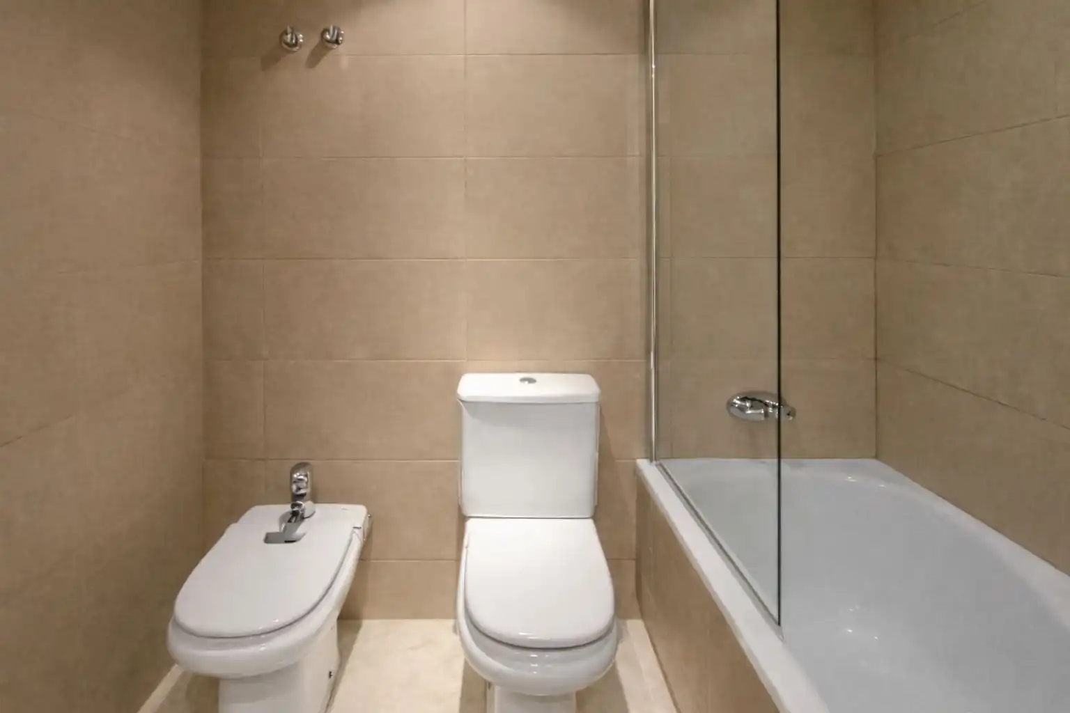 Baño de Ático en venta en Gavà con Aire acondicionado, Terraza y Trastero