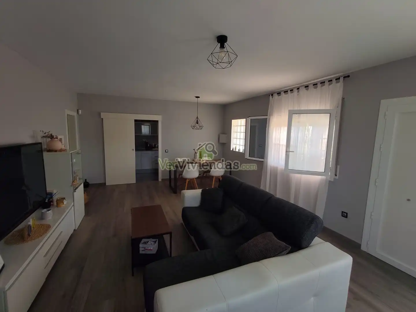 Sala d'estar de Casa o xalet en venda en Vallirana amb Aire condicionat, Calefacció i Jardí privat