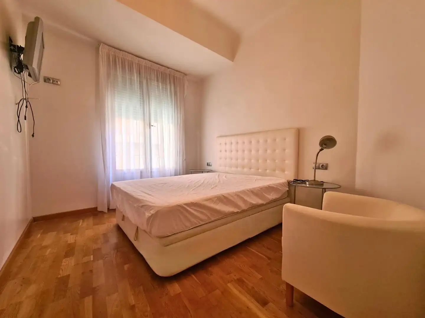Dormitori de Pis de lloguer en Elche / Elx amb Aire condicionat, Parquet i Moblat