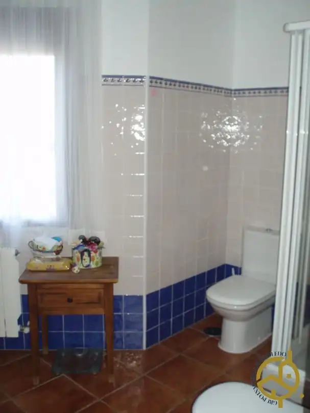 Bathroom of Houses for sale in Nambroca  with Air Conditioner, Heating and Private garden