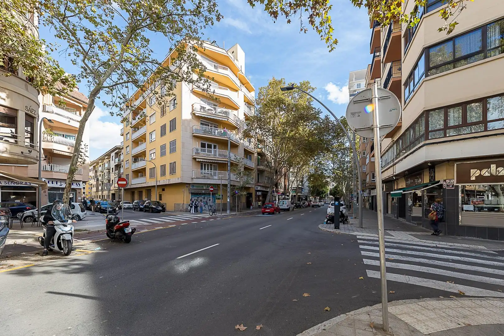 Außenansicht von Geschaftsraum zum Verkauf in  Palma de Mallorca mit Klimaanlage