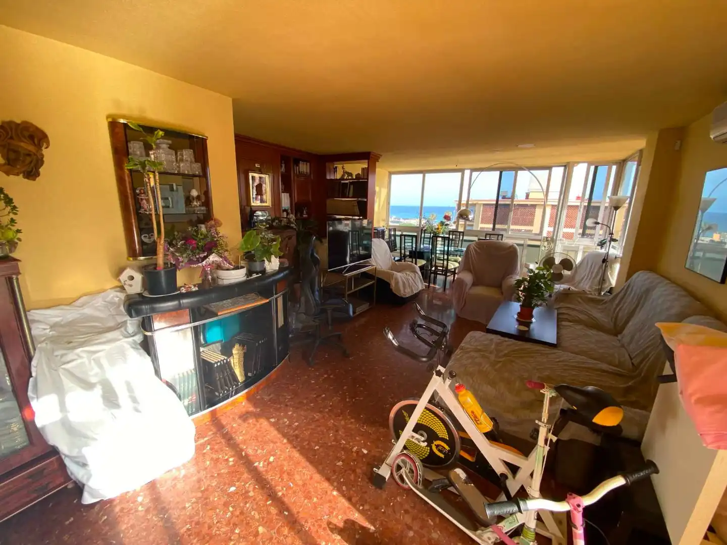 Sala de estar de Ático en venta en Málaga con Aire acondicionado, Terraza y Piscina